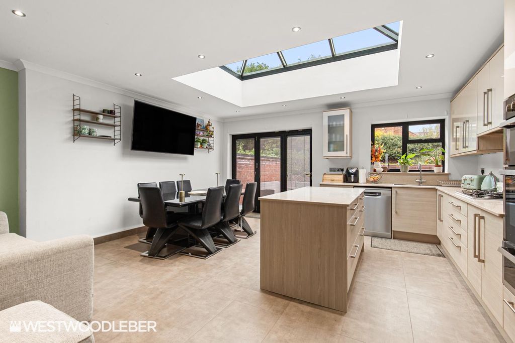 Property photo 2 of 30 Cillocksclose_24.Jpg