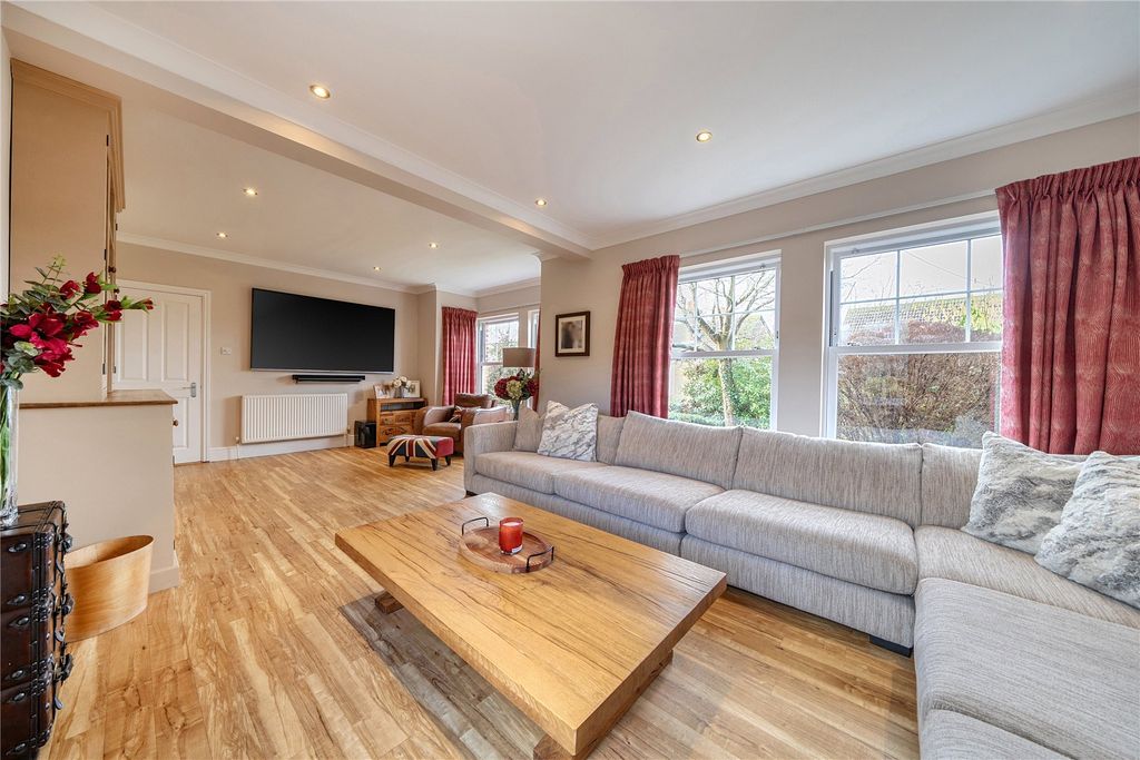 Property photo 3 of 25 Picture No. 19