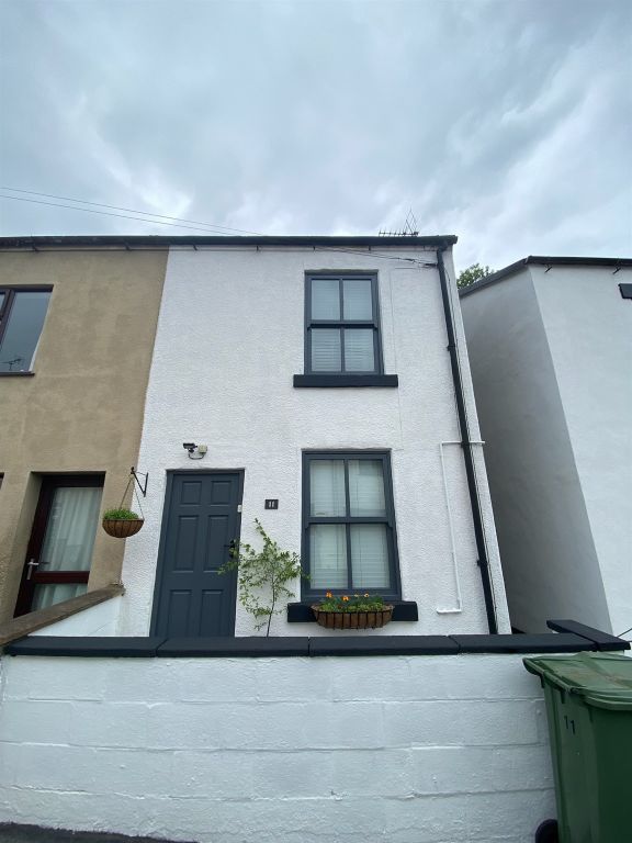 Property photo 1 of 21