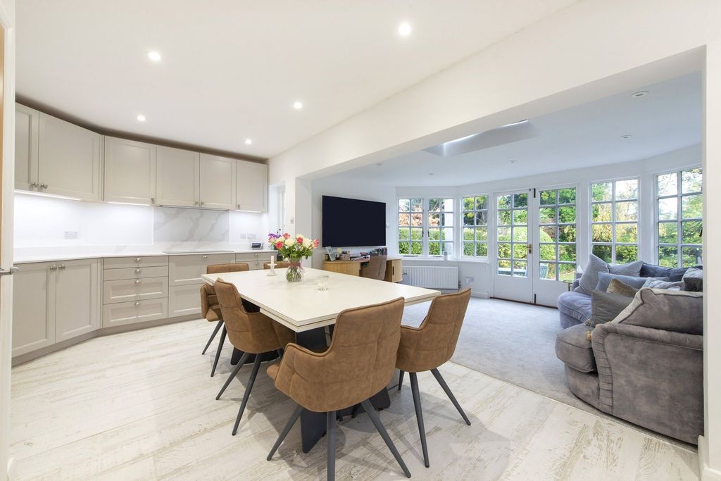 Property photo 3 of 9 Picture No. 04