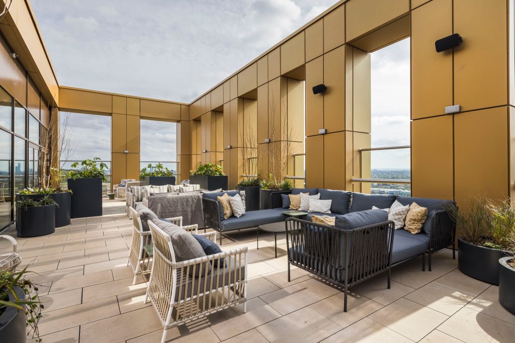 Property photo 2 of 12