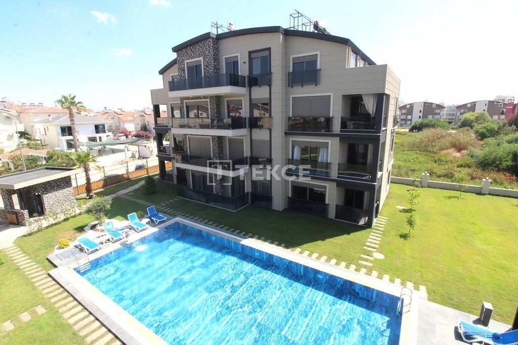 Property photo 2 of 32