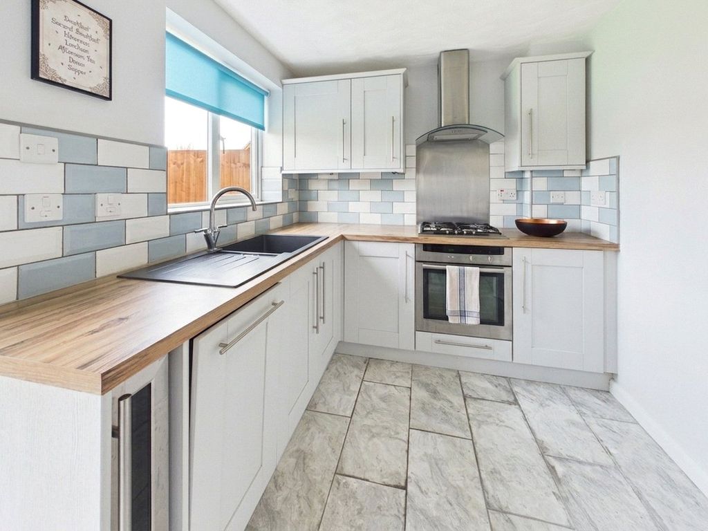 Property photo 3 of 17 Picture No. 02