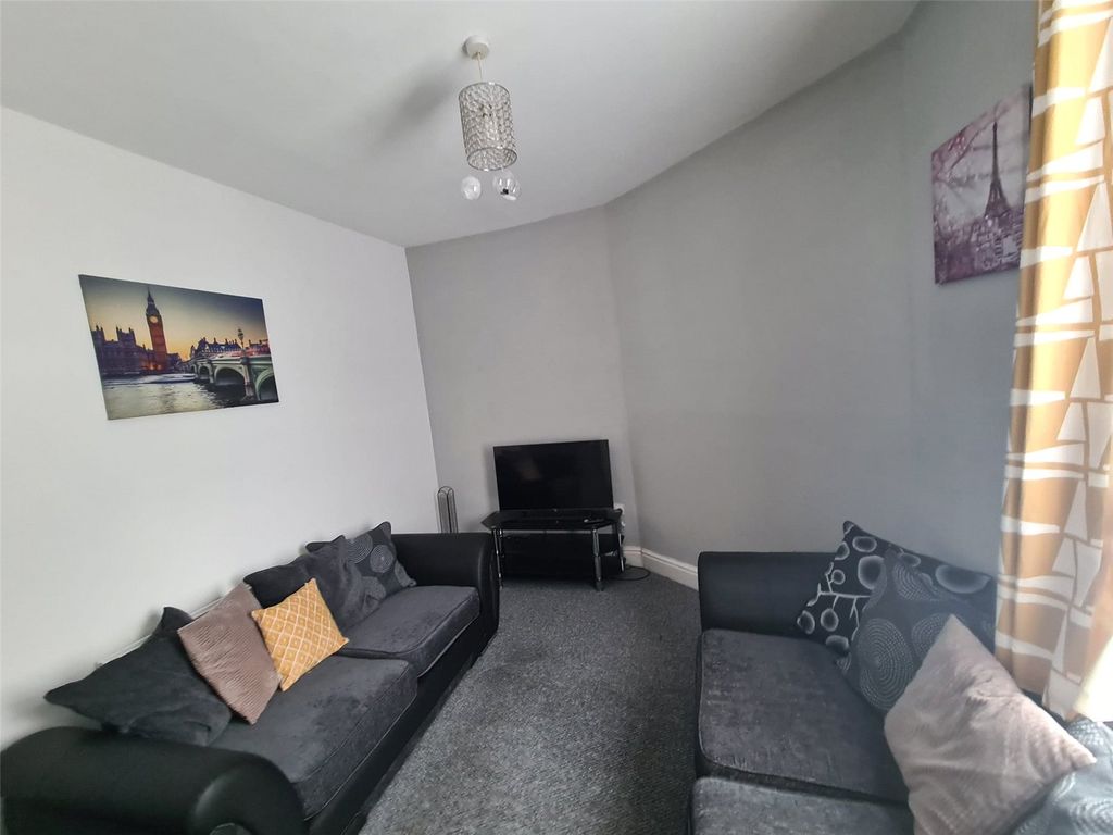 Property photo 3 of 24 Picture No. 21