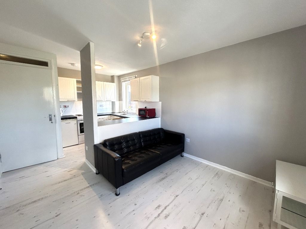 Property photo 3 of 7 Photo 3