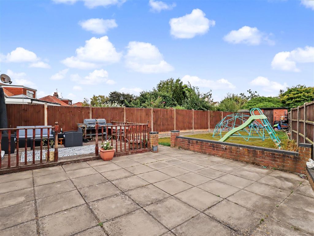 Property photo 3 of 21 Rear Garden
