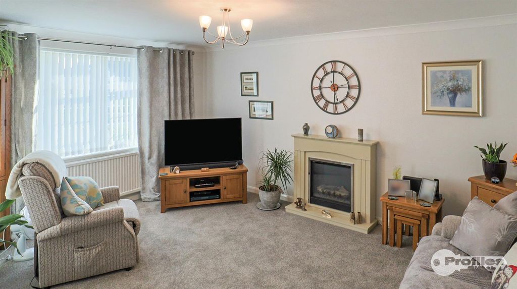 Property photo 2 of 18 Img_8388.Jpg