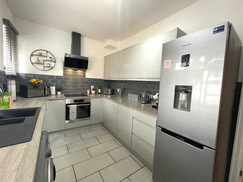 Property photo 3 of 28 d3.Jpg