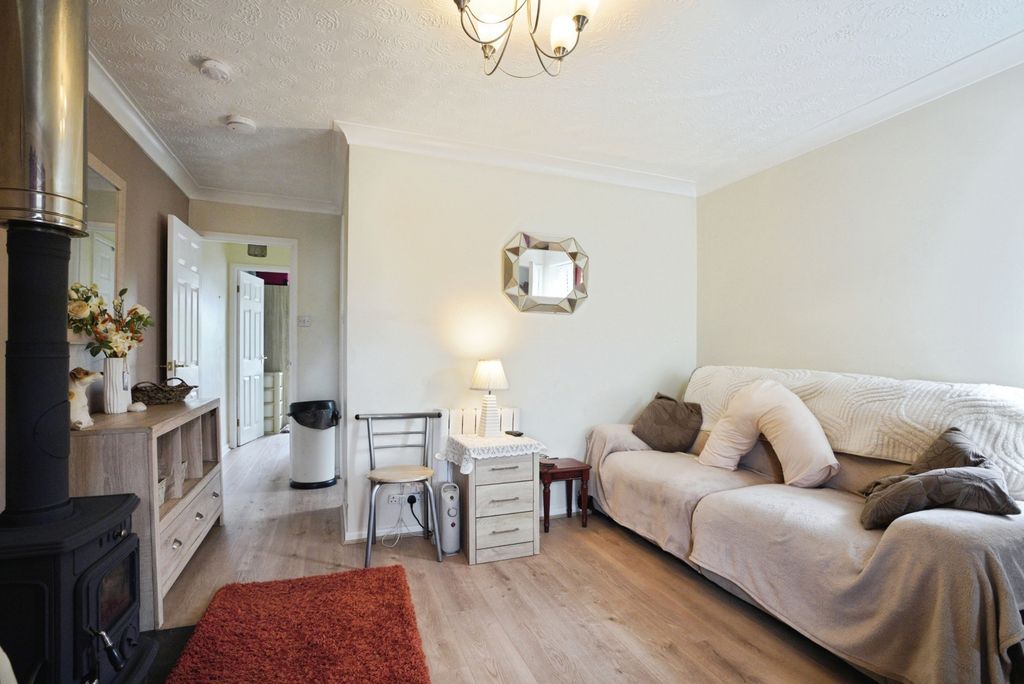 Property photo 3 of 19 Pbox-Img.Jpg