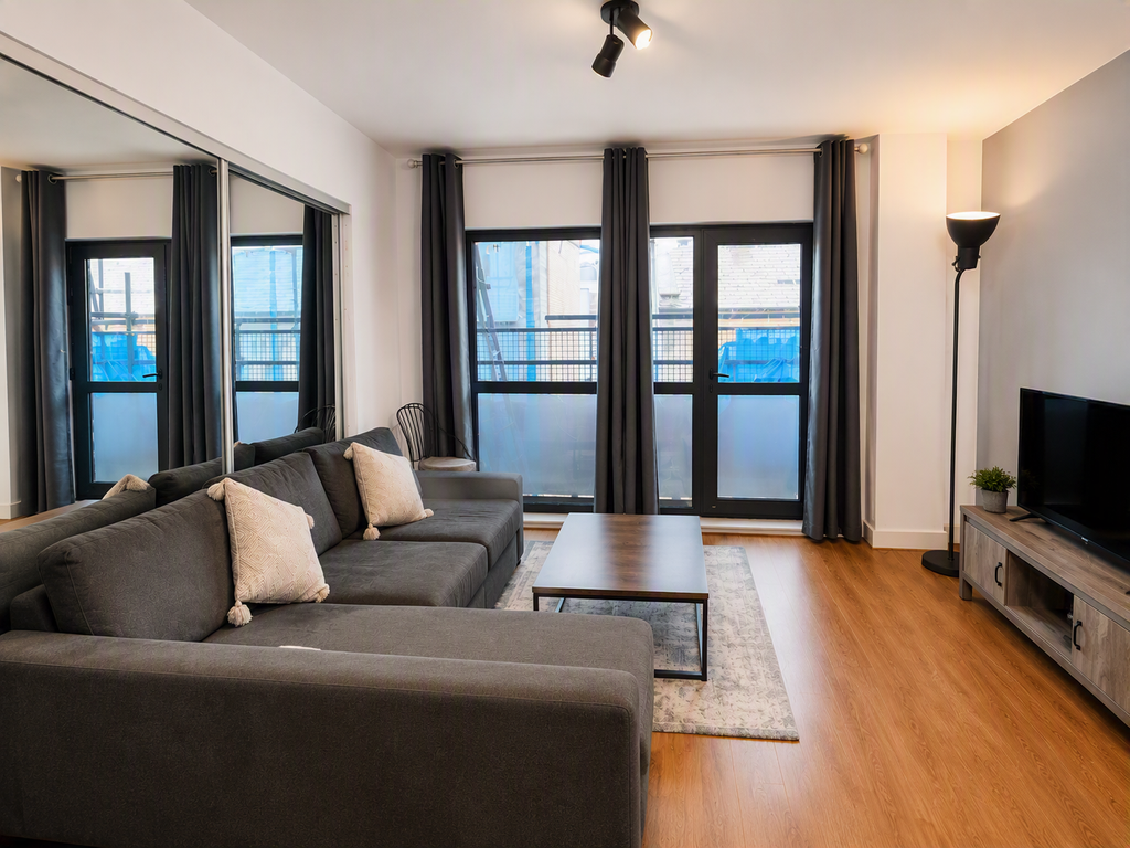 Property photo 1 of 6