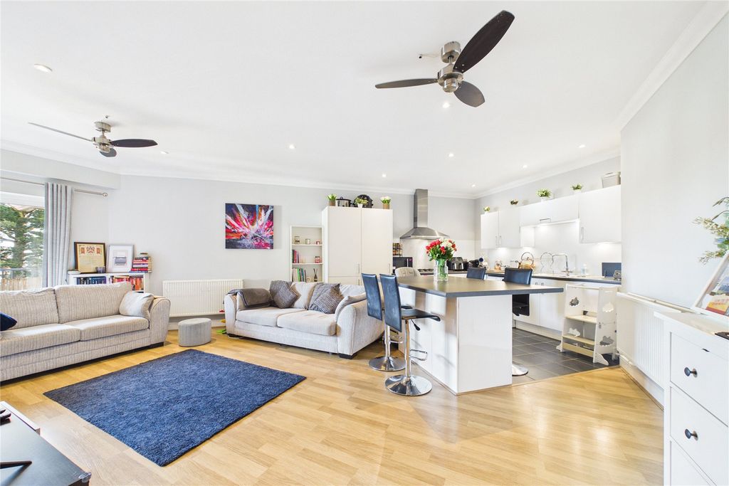 Property photo 2 of 10 Picture No. 08