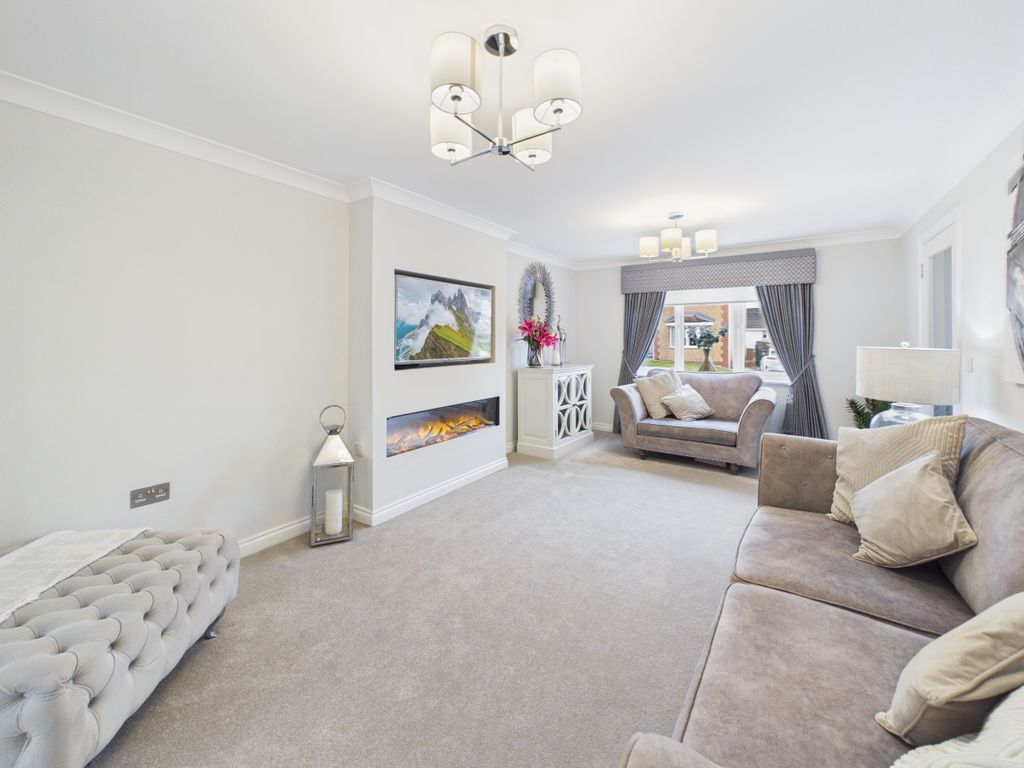 Property photo 2 of 39