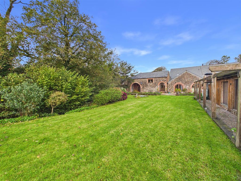 Property photo 1 of 44