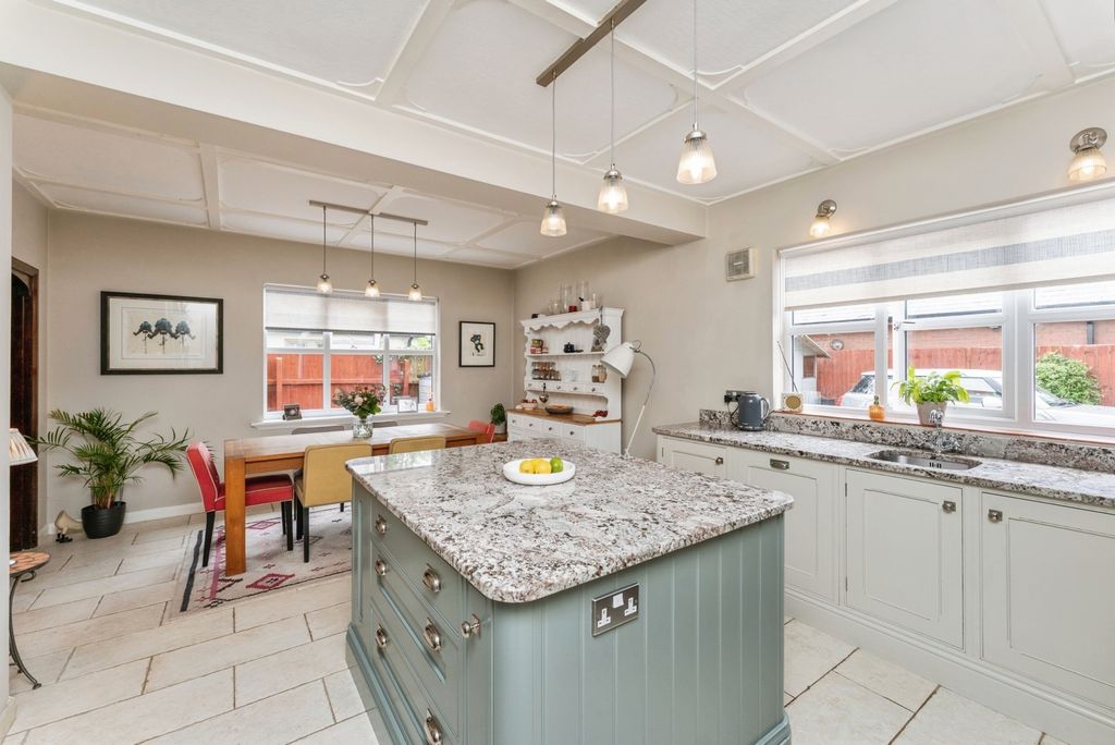 Property photo 3 of 29 Pbox-Img.Jpg