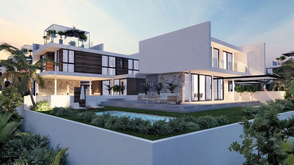 Property photo 2 of 23