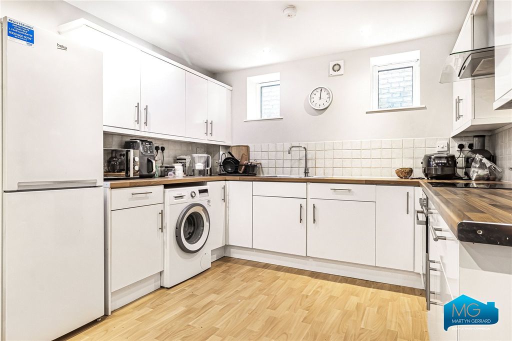 Property photo 3 of 16 Picture No. 51