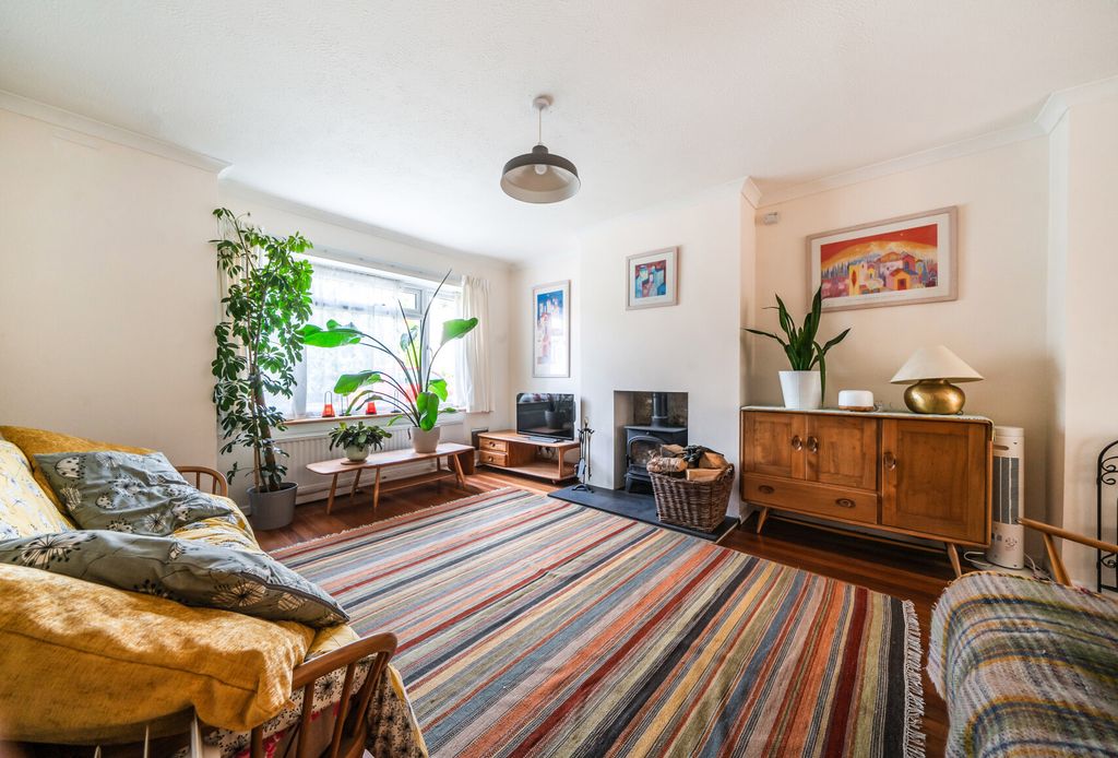 Property photo 2 of 20 1353936-7-68Cbff3...