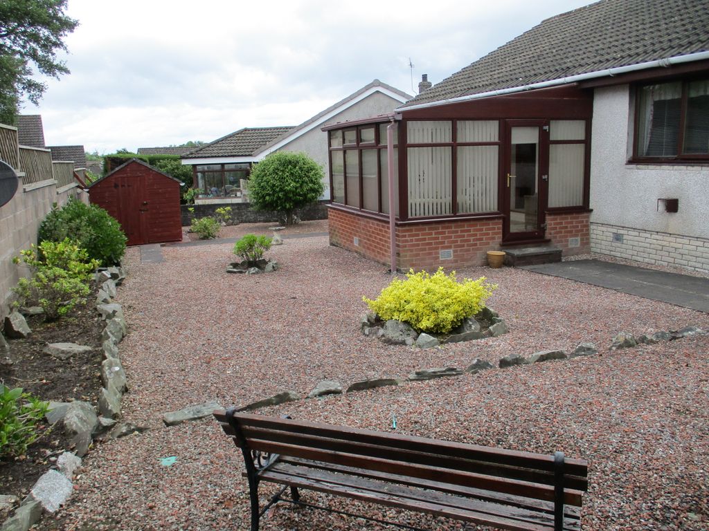 Property photo 3 of 33