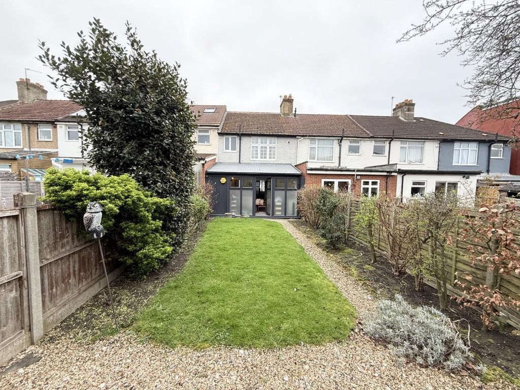 Property photo 2 of 14