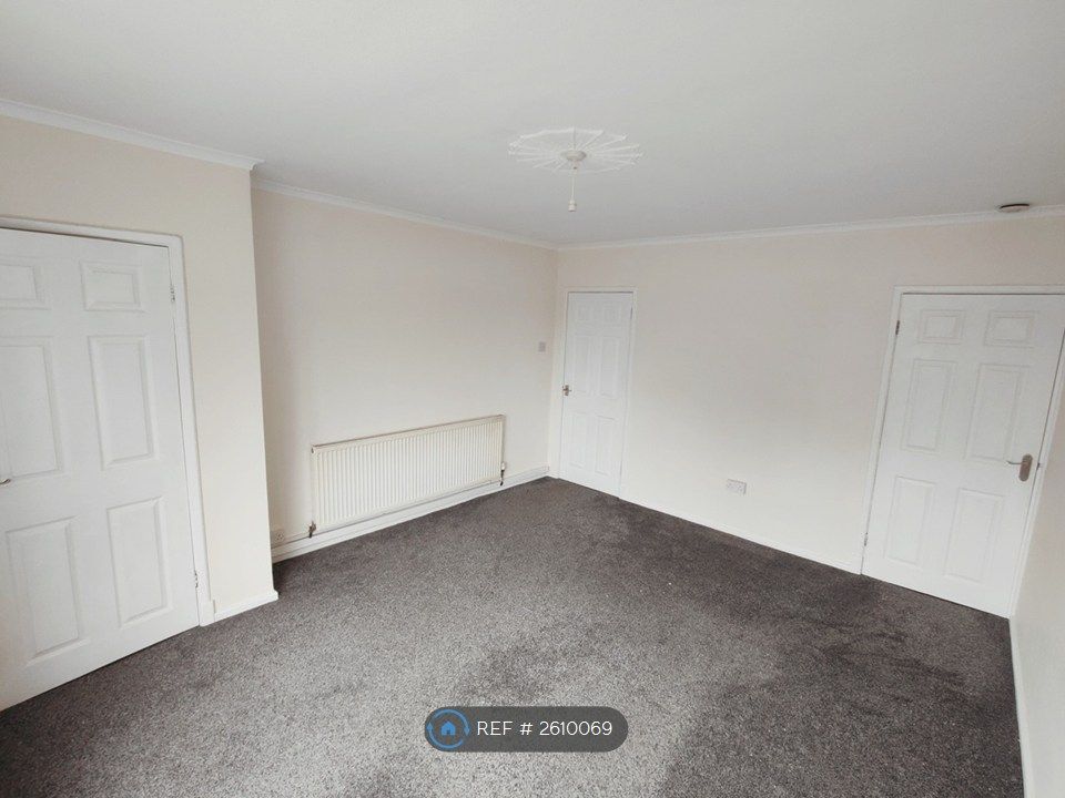 Property photo 2 of 9 Living Room