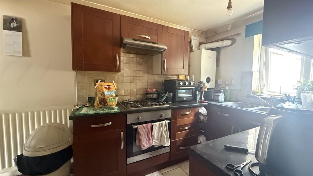 Property photo 2 of 7 Picture No. 01