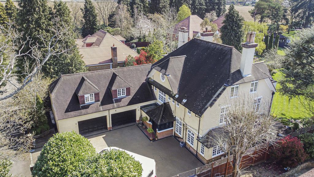 Property photo 1 of 42