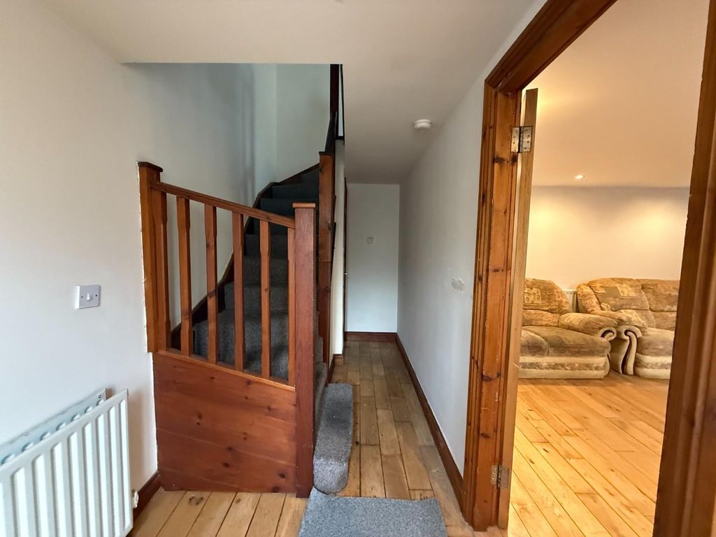 Property photo 2 of 11 Img_5384.Jpg