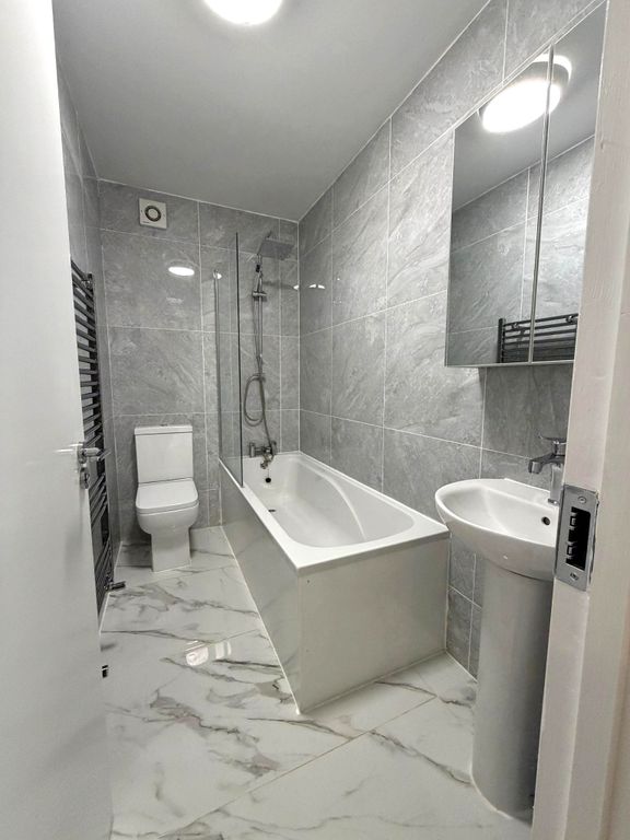 Property photo 2 of 9 Image
