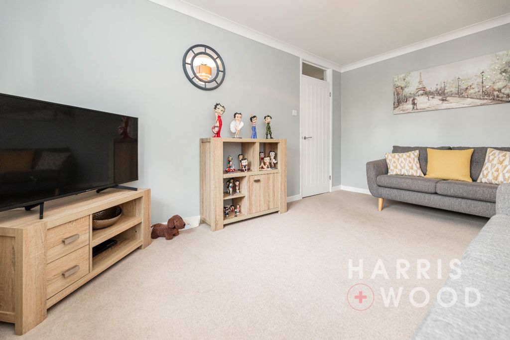 Property photo 3 of 18 4088156
