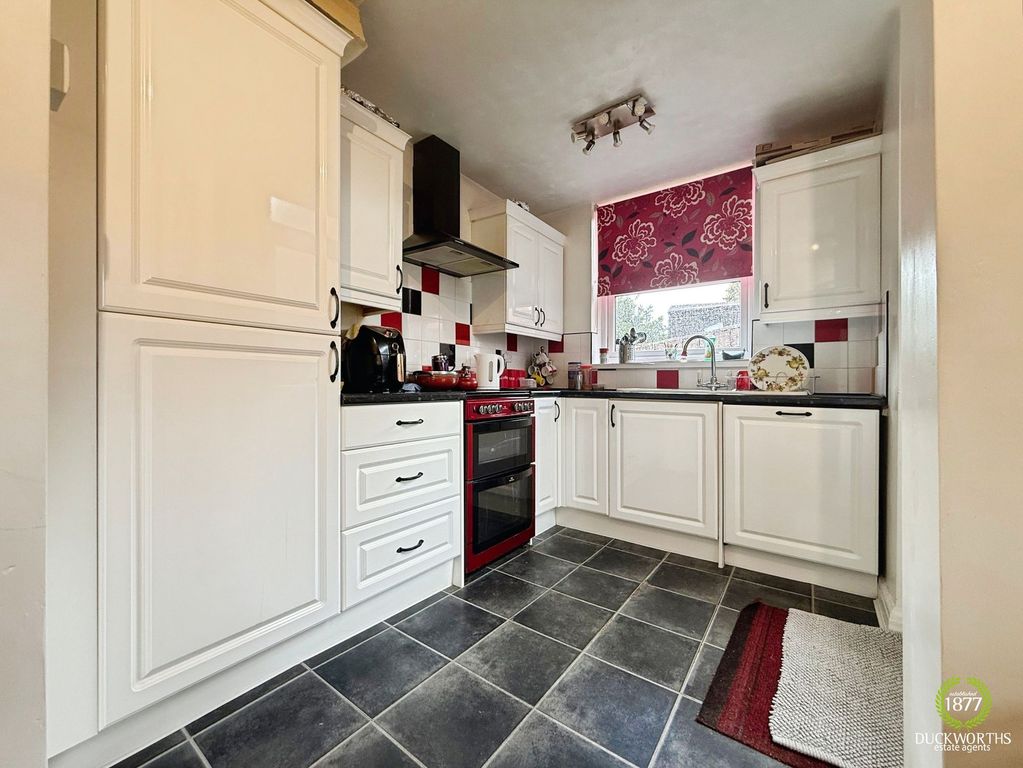 Property photo 3 of 13