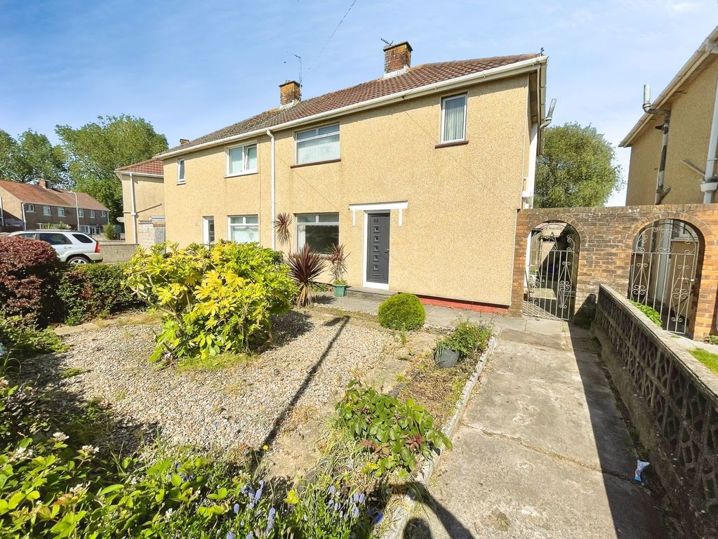 Property photo 1 of 11