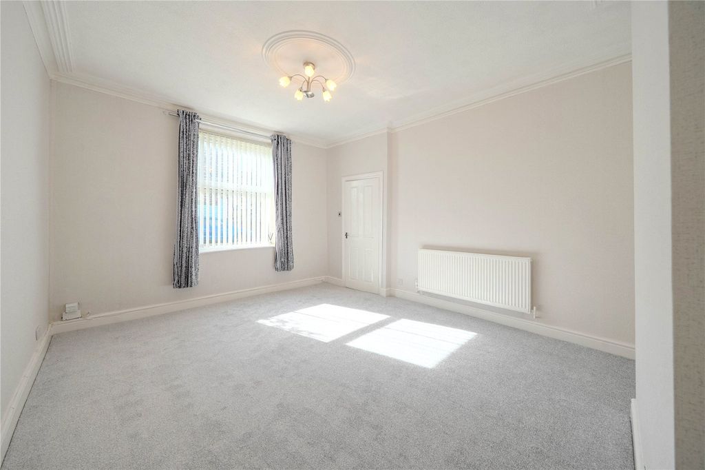 Property photo 3 of 11 Picture No. 41