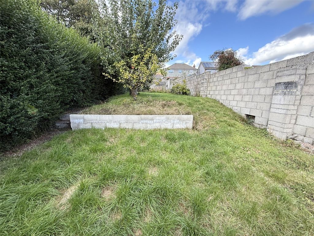 Property photo 3 of 27 Picture No. 18