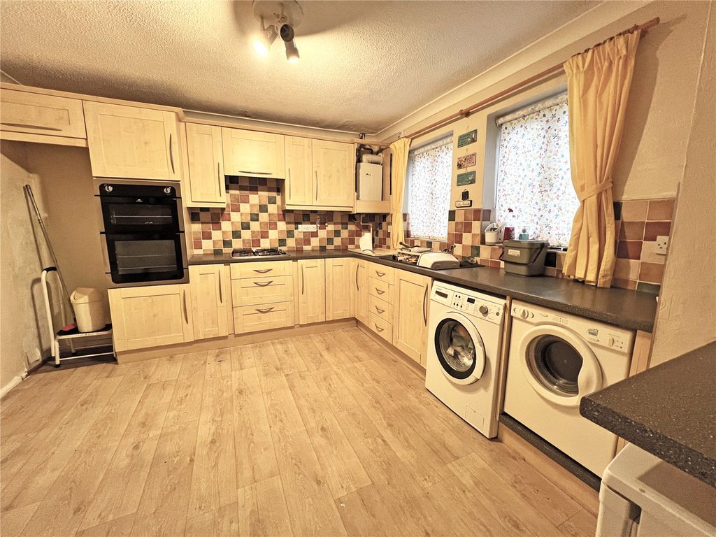 Property photo 2 of 11 Picture No. 06