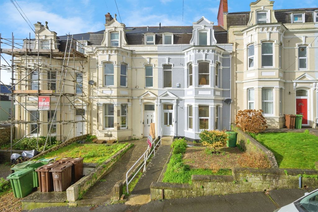 Property photo 1 of 25