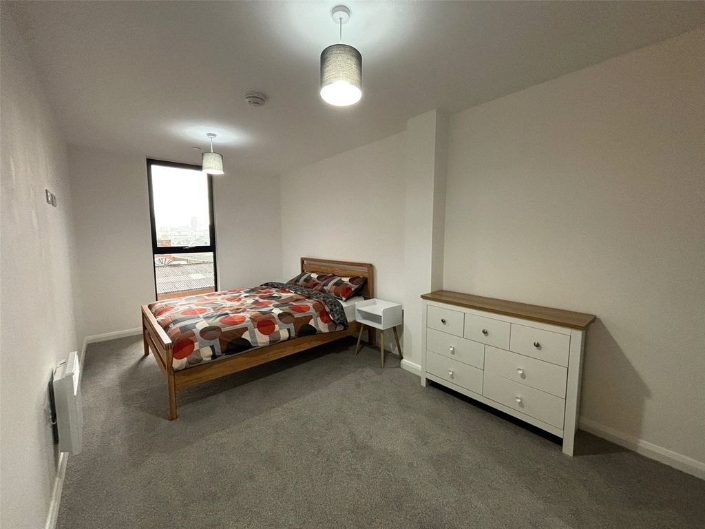 Property photo 2 of 8 Picture No. 04