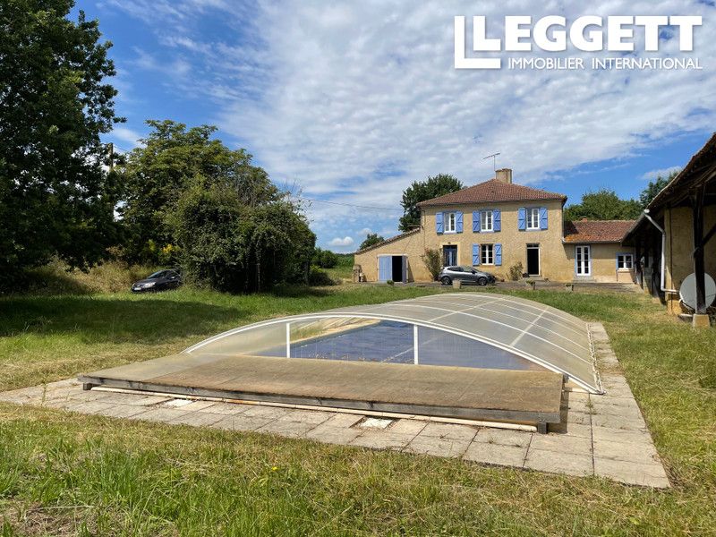 Property photo 2 of 10