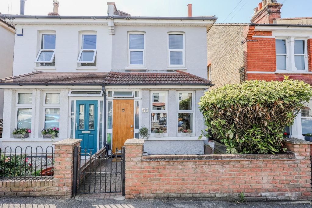 Property photo 1 of 31