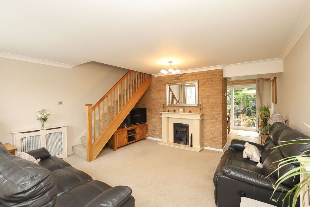 Property photo 3 of 24