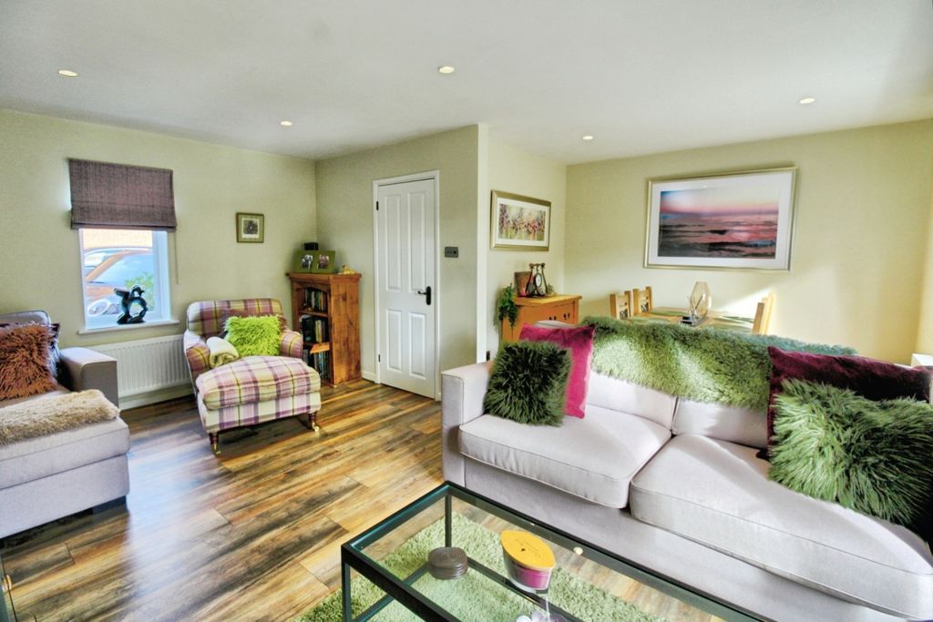 Property photo 3 of 14 Picture No. 15