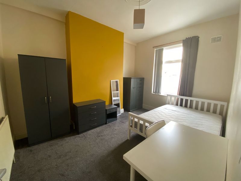 Property photo 3 of 7 Bedroom A