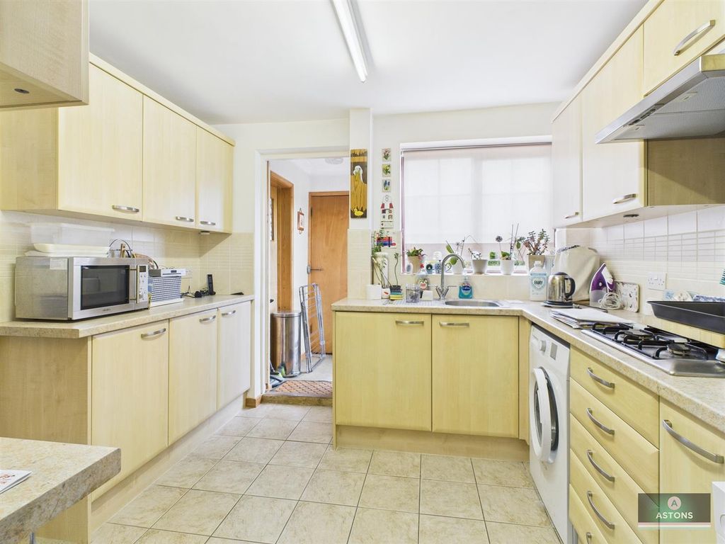 Property photo 2 of 18 Cam02202G0-Pr0623-Still001.Jpg