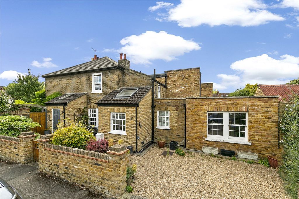 Property photo 1 of 18 Picture No. 11