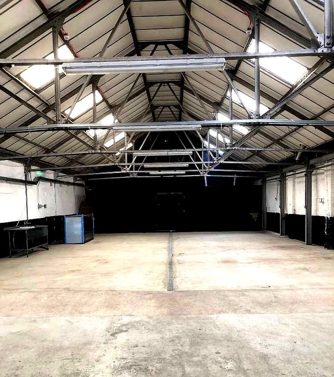 Property photo 2 of 8