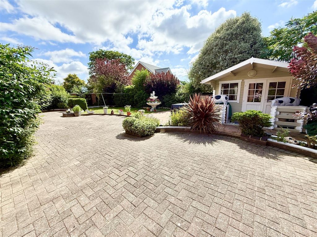 Property photo 3 of 27 Patio And Log Cabin