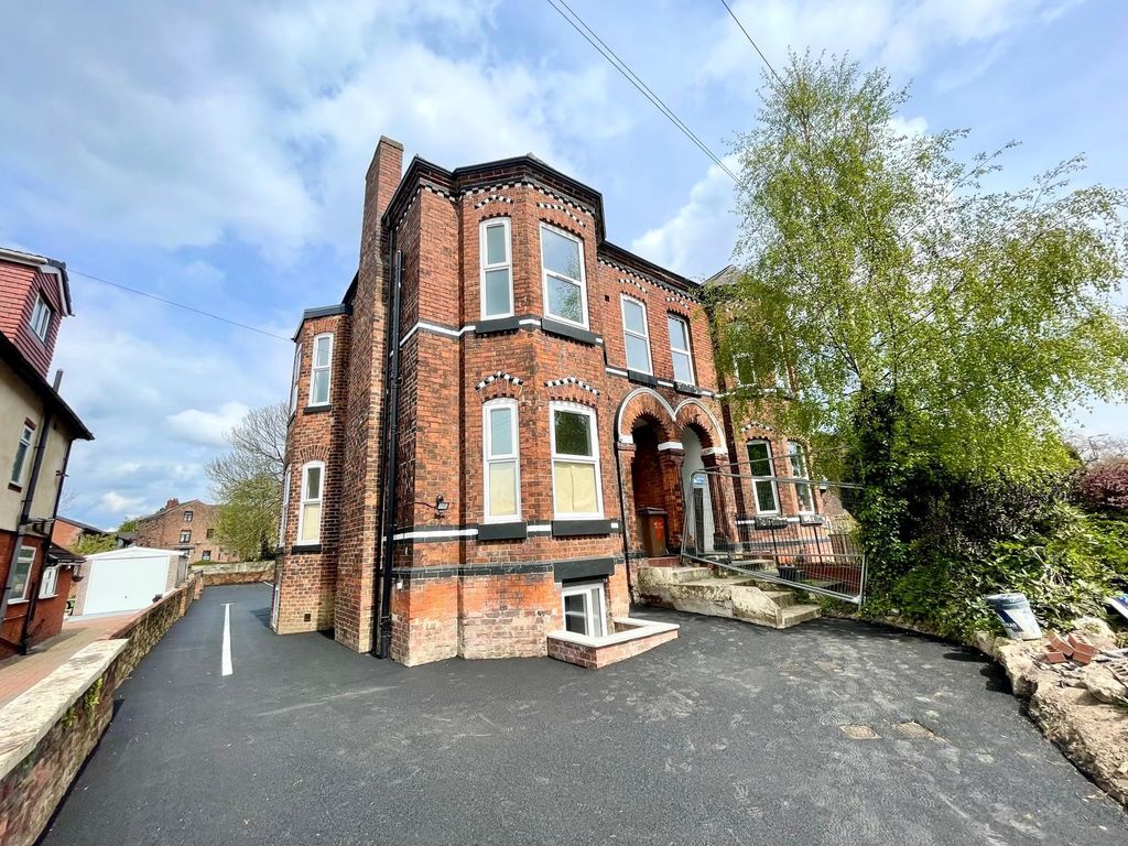 Property photo 1 of 9