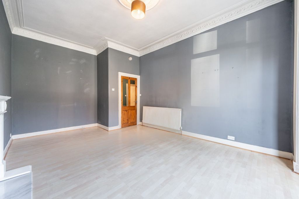 Property photo 3 of 11 Picture No. 13