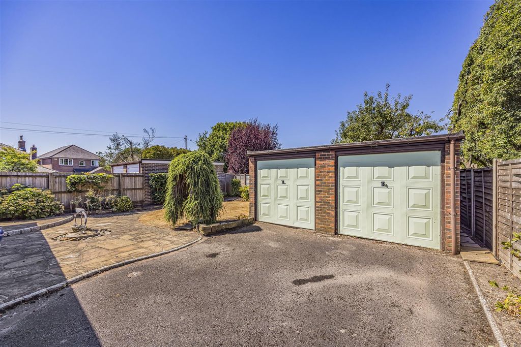 Property photo 2 of 18 New Brighton Road, Emsworth-Porticomarketing-Nexa-
