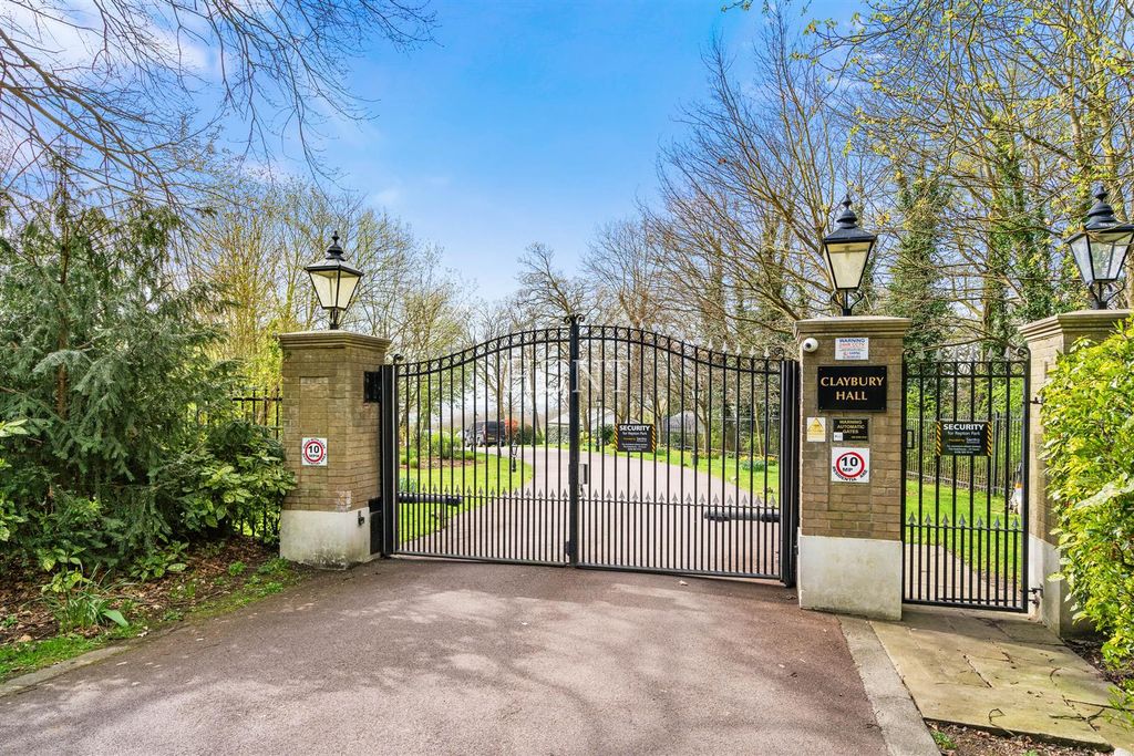 Additional image 49 of 4 bed flat for saleRegents Drive, Repton Park, Woodford Green, Essex IG8
