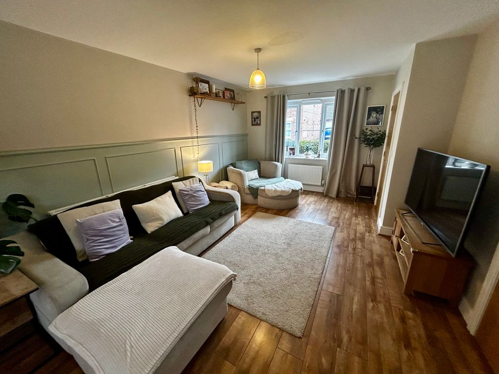 Property photo 3 of 19